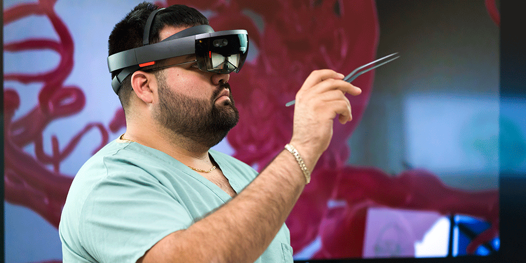 Mayo Clinic's Virtual Reality Lab is used to train doctors