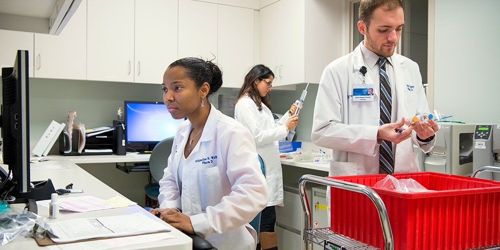 Mayo Clinic pharmacists preparing prescriptions