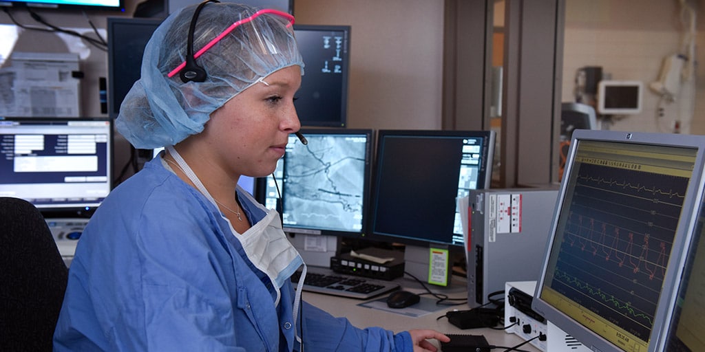 A Mayo Clinic cardiovascular invasive specialist in the OR