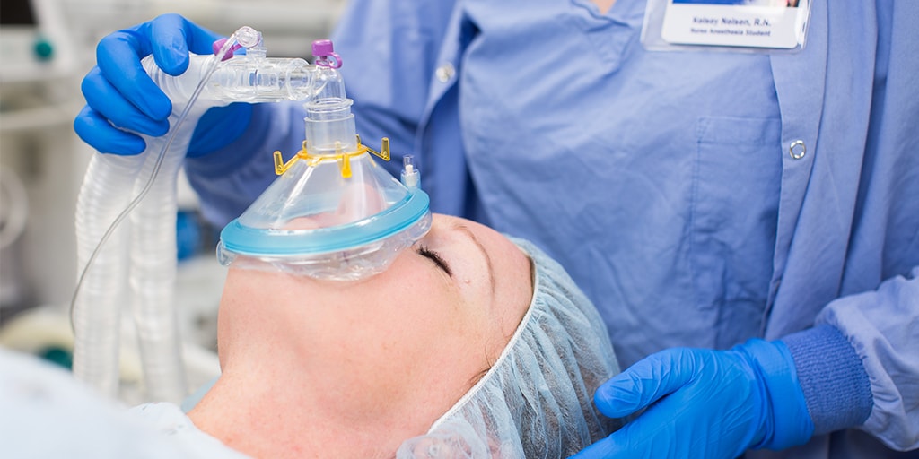 DNAP student at Mayo Clinic providing anesthesia care in the operating room