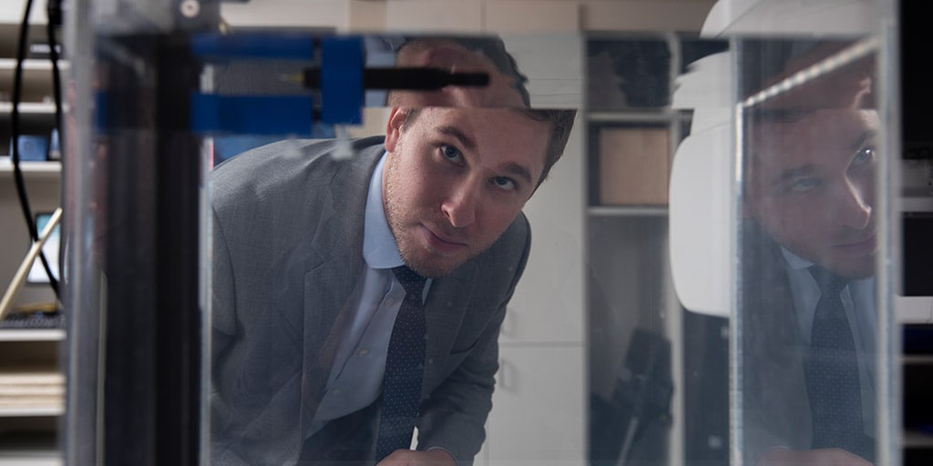 A Mayo Clinical medical physicist running a test