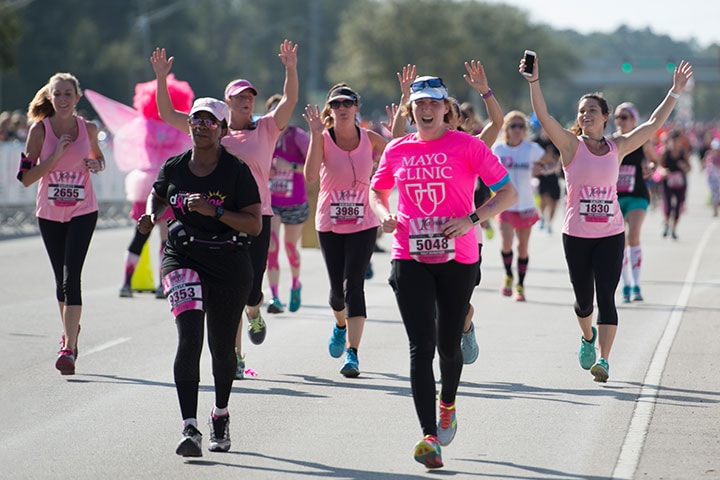 Mayo Clinic runners in Donna marathon